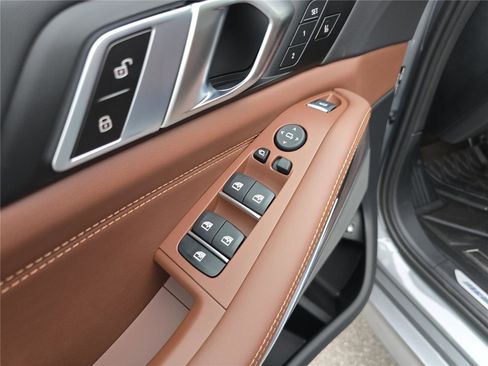 New 2026 BMW X5 xDrive50e w/ M Sport Package image 20