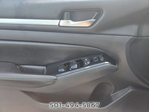 Certified 2023 Nissan Altima 2.5 SV FWD image 27