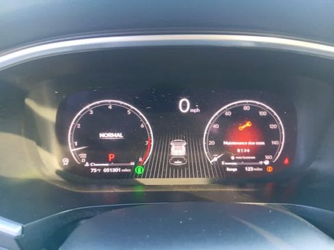 Used 2023 Acura MDX SH-AWD w/ Technology Package image 11