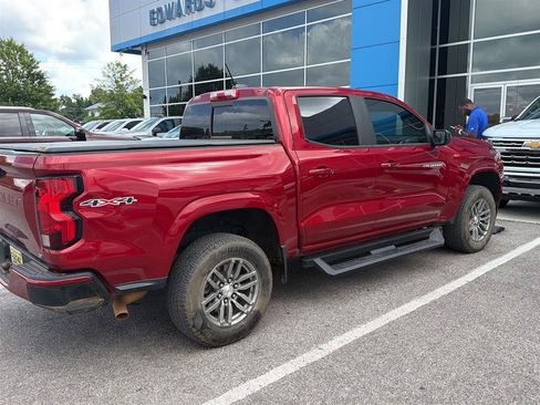 Used 2023 Chevrolet Colorado LT w/ LT Convenience Package AWD/4WD image 4