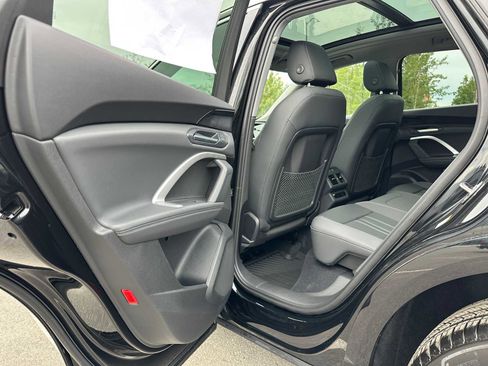 New 2025 Audi Q5 Premium image 15