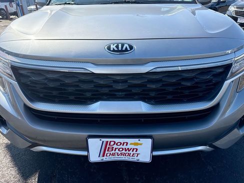 Used 2021 Kia Seltos EX image 32