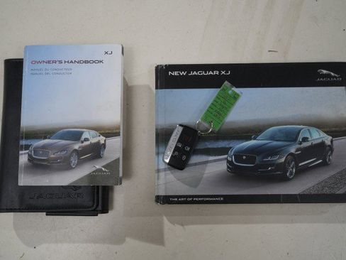 Used 2016 Jaguar XJ L Portfolio image 56