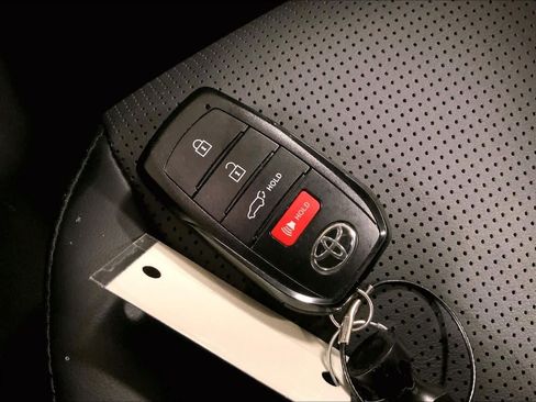 Used 2026 Toyota RAV4 XLE Premium AWD/4WD image 15