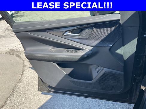 New 2025 Chevrolet Blazer EV LT image 31