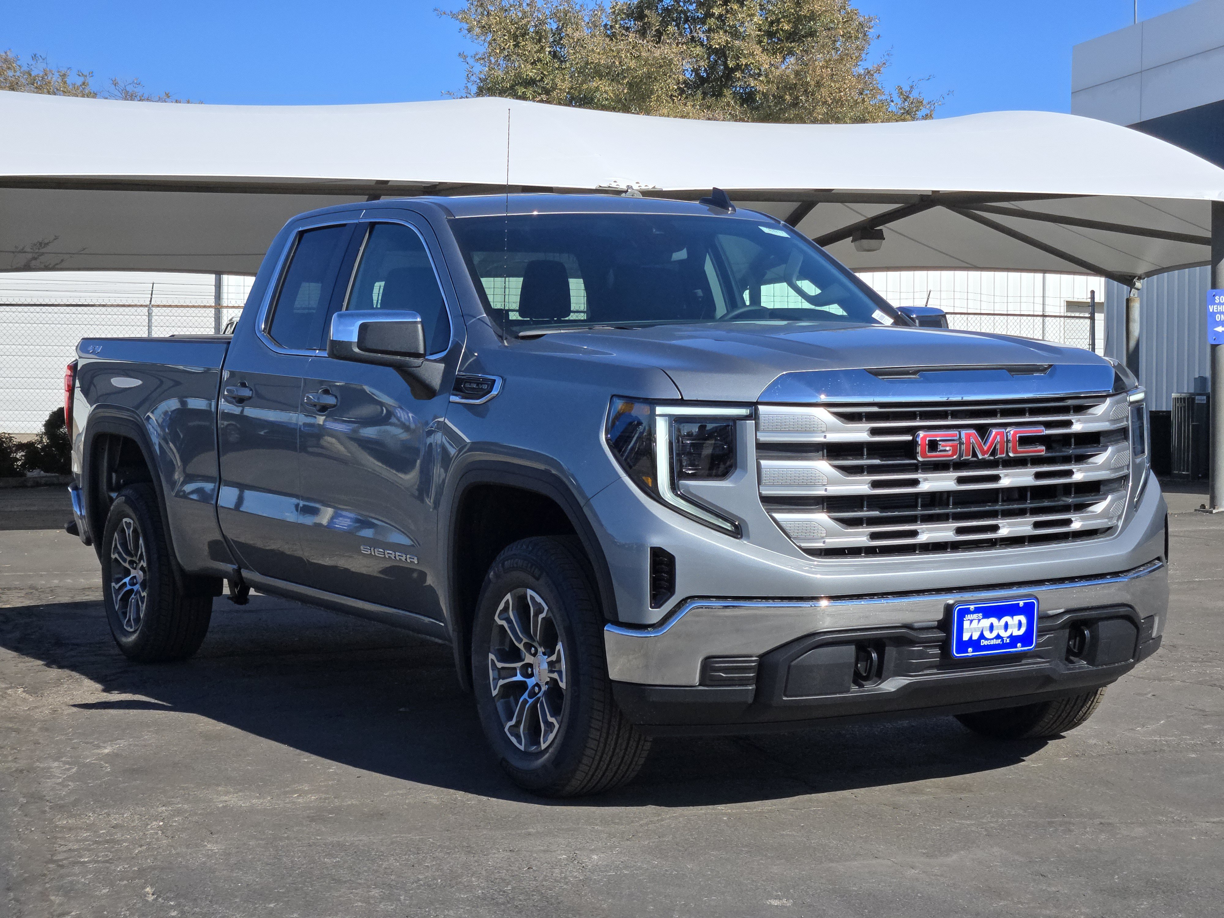 New 2026 GMC Sierra 1500 SLE AWD/4WD image 2