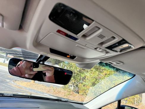 Used 2018 Subaru Outback 2.5i Touring w/ Popular Package #3 image 24