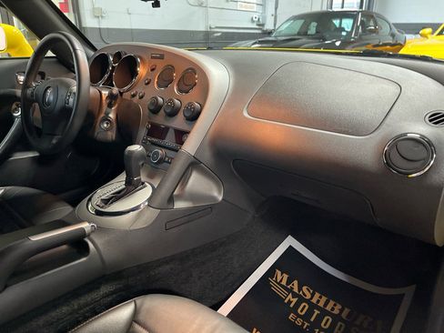 Used 2009 Pontiac Solstice GXP w/ Premium Package image 39