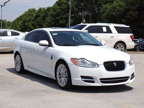 Used 2011 Jaguar XF RWD image 9