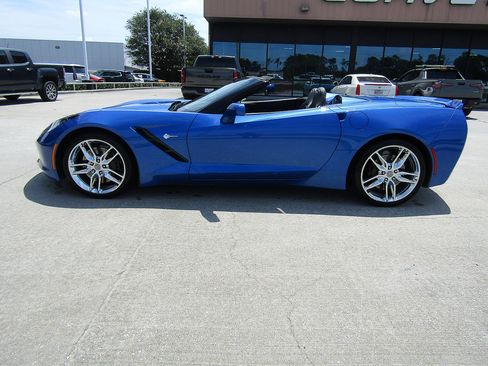 Used 2019 Chevrolet Corvette Stingray Convertible Z51 2LT RWD image 8