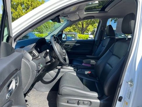 Used 2021 Honda Pilot Special Edition image 6