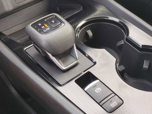 Used 2023 Nissan Rogue SV image 15