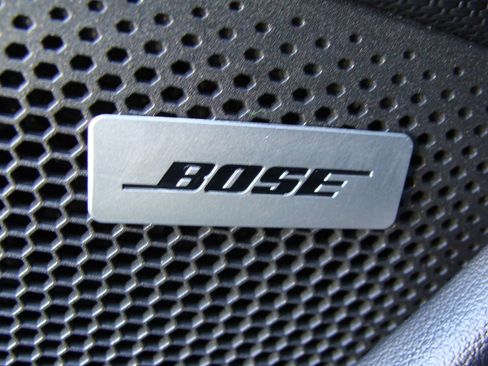 Used 2022 Porsche Taycan image 36