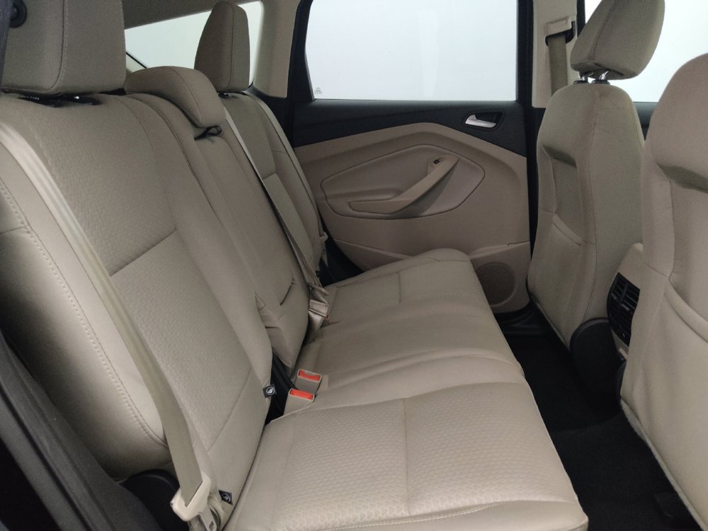 Used 2017 Ford Escape SE FWD image 19