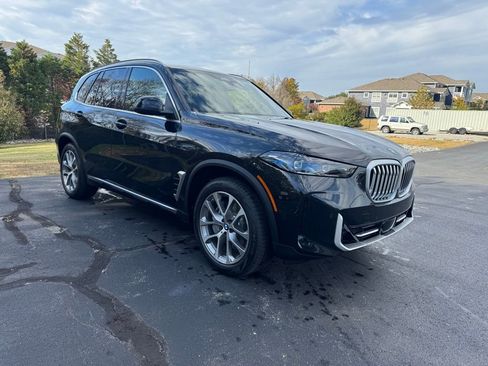 New 2026 BMW X5 xDrive50e w/ Executive Package image 8