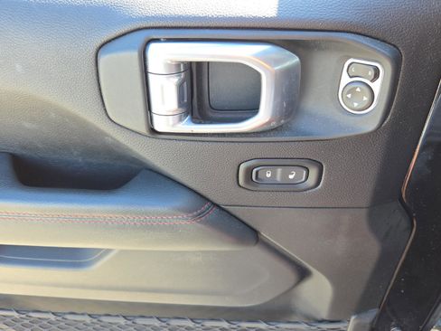 Used 2020 Jeep Gladiator Rubicon image 33