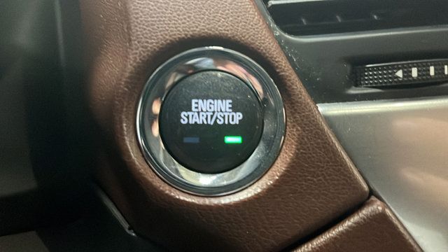 Used 2019 Chevrolet Suburban Premier AWD/4WD image 22
