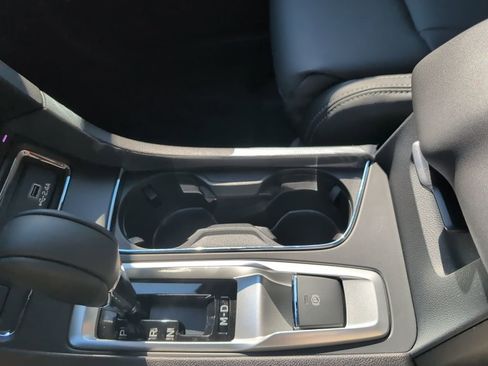 Used 2025 Subaru Ascent Limited image 40