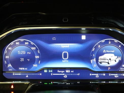 Used 2022 Chevrolet Silverado 1500 LTZ w/ LTZ Premium Package image 4