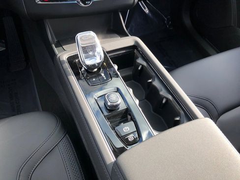 New 2026 Volvo XC90 B6 Plus w/ Protection Package Premier image 30