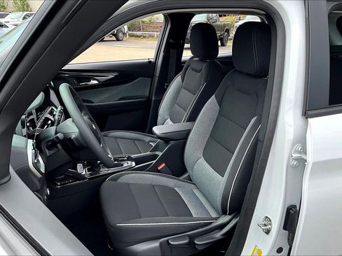 New 2026 Chevrolet TrailBlazer LS FWD image 9