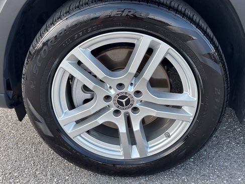 Used 2021 Mercedes-Benz GLB 250 4MATIC image 15