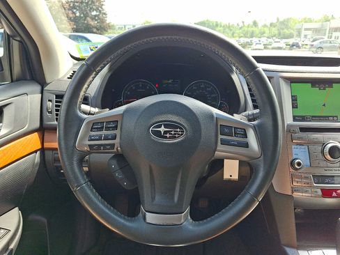 Used 2013 Subaru Outback 2.5i Limited AWD/4WD image 19