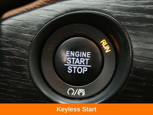Used 2017 Jeep Grand Cherokee Summit w/ Platinum Series Group AWD/4WD image 21