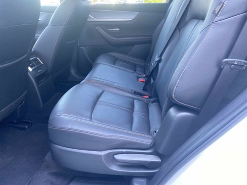 Used 2025 MAZDA CX-70 3.3 Turbo w/ Preferred Package AWD/4WD image 15
