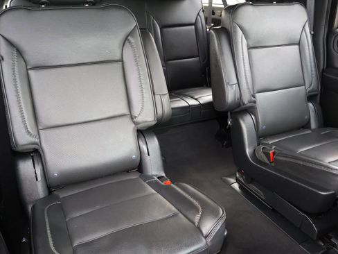 Used 2023 GMC Yukon XL Denali w/ Denali Reserve Package image 22