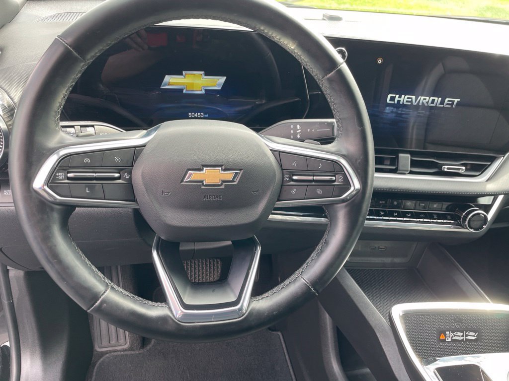 Used 2025 Chevrolet Equinox LT w/ Convenience Package II AWD/4WD image 12