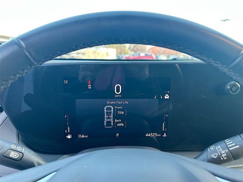 Used 2024 Buick Encore GX Sport Touring image 12