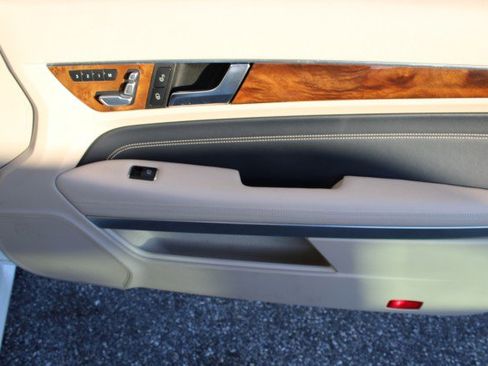 Used 2016 Mercedes-Benz E 400 Cabriolet w/ Premium 2 Package image 17