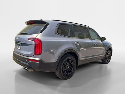 Used 2022 Kia Telluride SX w/ SX Prestige Package AWD/4WD image 6