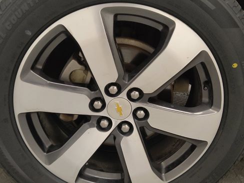 Used 2019 Chevrolet Traverse LT w/ LT Premium Package FWD image 31