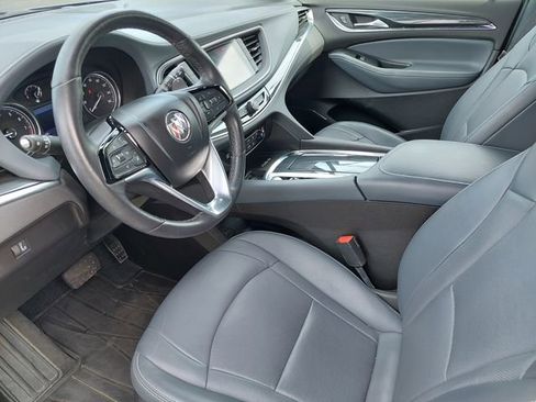 Used 2023 Buick Enclave Essence FWD image 9