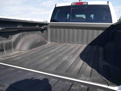 Used 2023 RAM 1500 Big Horn AWD/4WD image 10