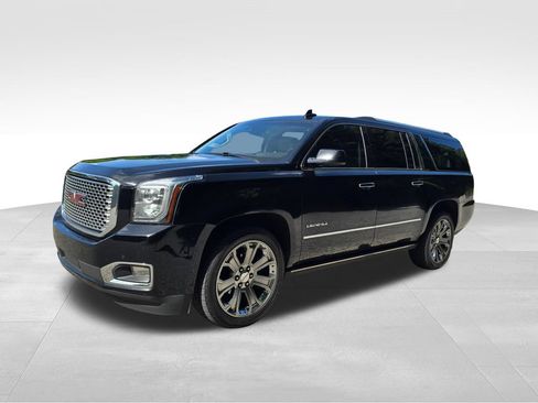 Used 2015 GMC Yukon XL Denali w/ Premium Package RWD image 7