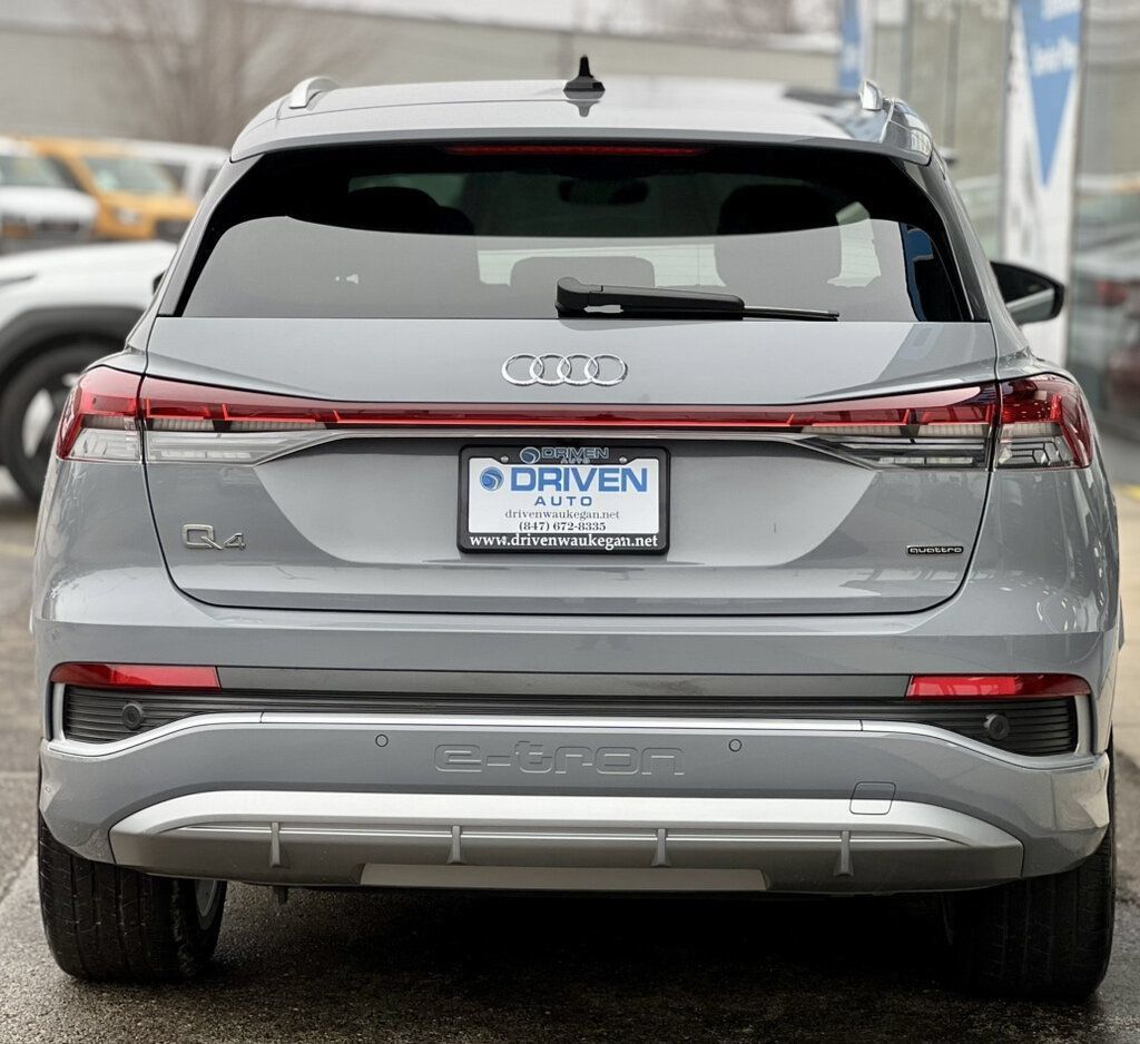 Used 2023 Audi Q4 e-tron Premium Plus w/ Premium Plus AWD/4WD image 39