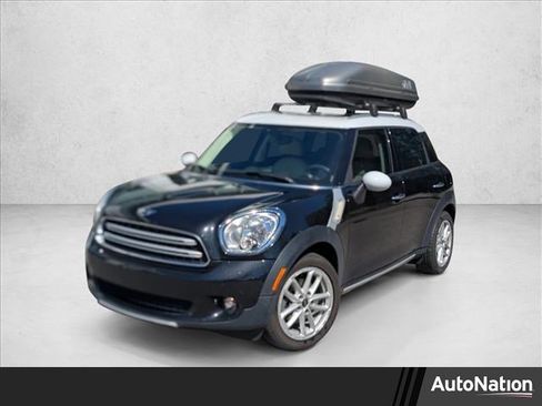 Used 2016 MINI Cooper Countryman image 1