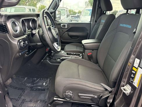 Used 2023 Jeep Wrangler Unlimited Rubicon 4xe w/ Steel Bumper Group image 25