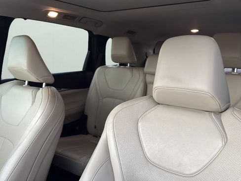 Used 2022 INFINITI QX60 Luxe w/ Cargo Package FWD image 7