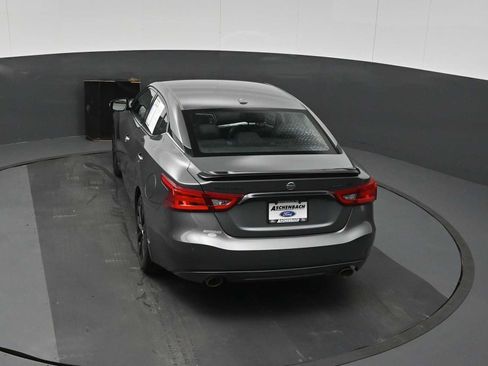 Used 2018 Nissan Maxima SR w/ Midnight Edition FWD image 20