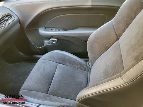 Used 2023 Dodge Challenger R/T w/ Plus Package image 7