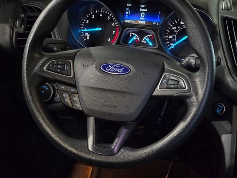 Used 2019 Ford Escape SE image 22