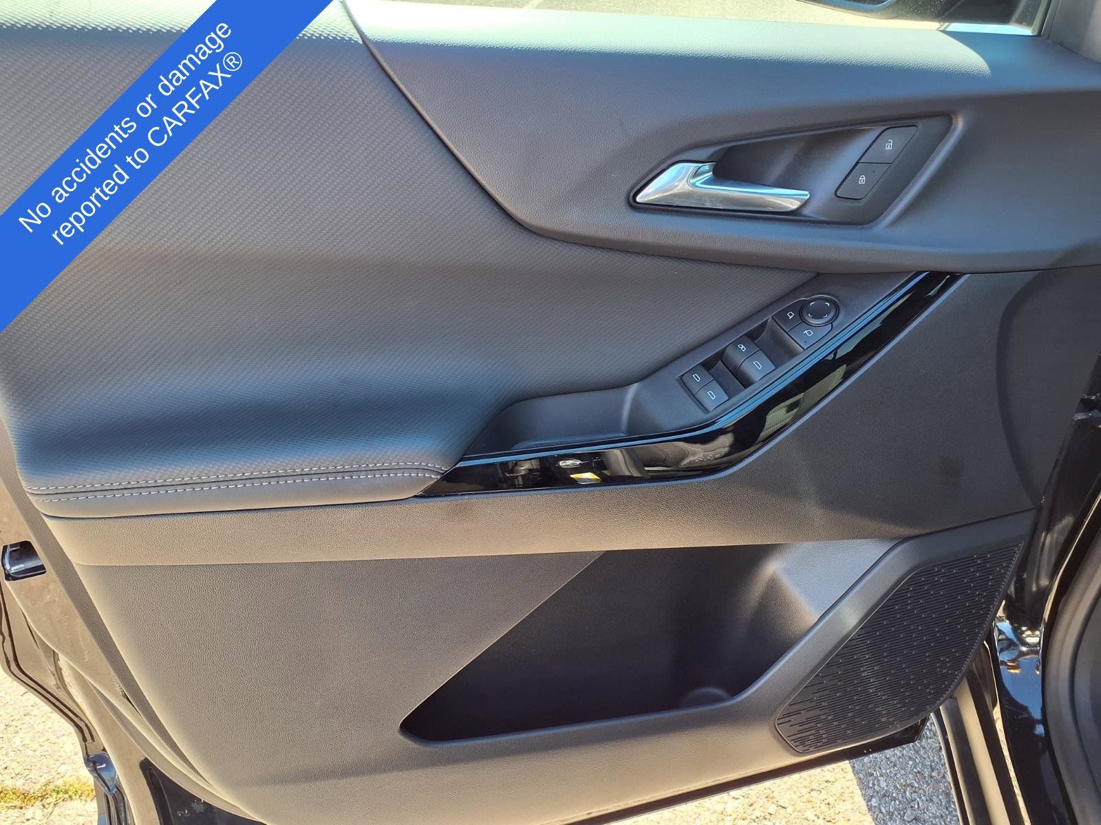 Used 2025 Chevrolet Equinox LT w/ Safety and Technology Package FWD image 15