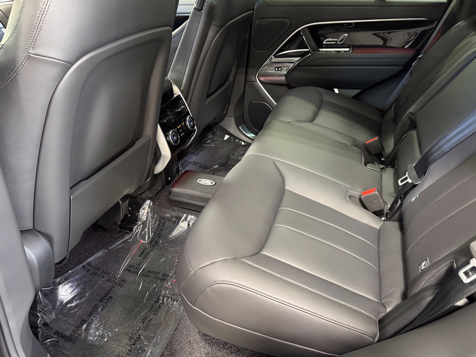 New 2026 Land Rover Range Rover SE AWD/4WD image 34