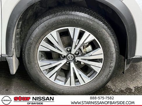 Used 2021 Nissan Rogue SV w/ Premium Package image 7