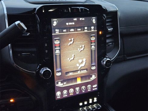 Certified 2020 RAM 3500 Laramie image 31