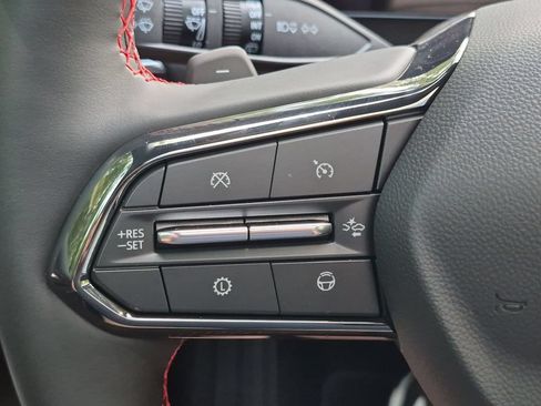 New 2027 Chevrolet Traverse RS FWD image 18
